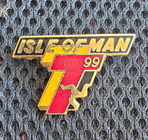 Isle man enamel badge - tt, 99