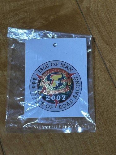 Isle man pin - pin, badge
