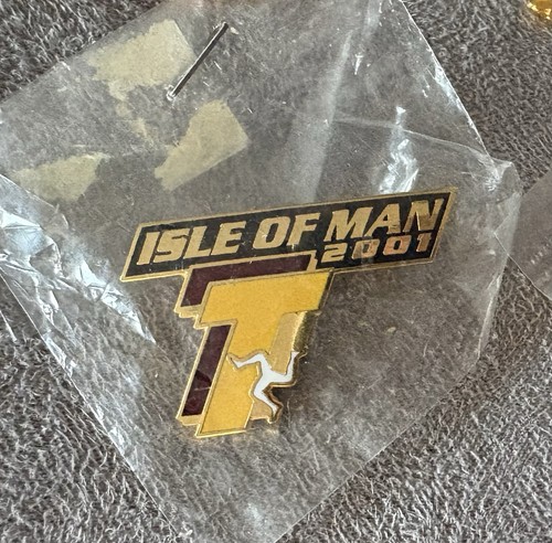 Rare isle man 2001 pin - rare, tt